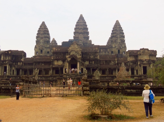 Angkor Wat–façade